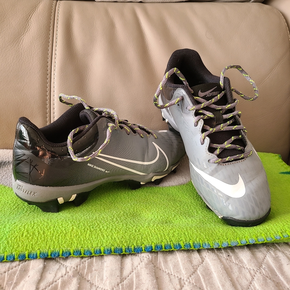 Nike Gray and Black Soccer Cleats